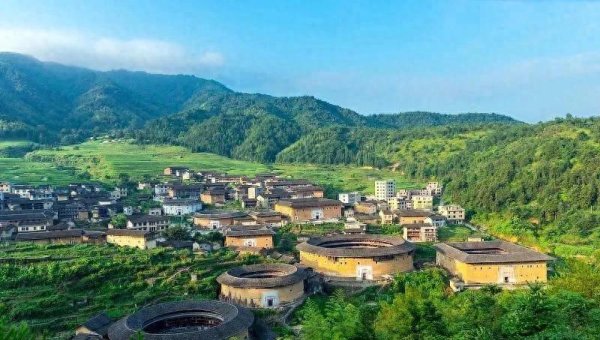 线上股票配资平台查询官网 福建这2个经济“落后”的城市，分别拥有宁德时代、紫金矿业